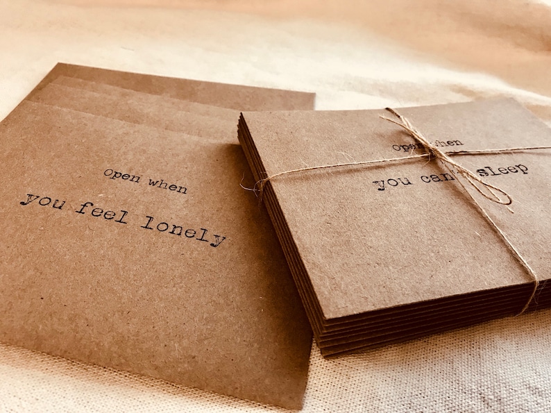 This beautiful set of personalized cards include brown kraft envelopes with blank kraft notes will make a romantic valentine gift for your girlfriend