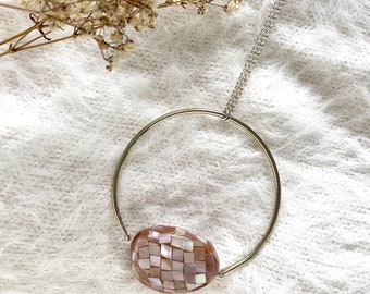 Abalone, Neusilber-Kette, Geometrischer Kreis-Rahmen & Sterling Silber Halskette // Pink Mauve Creme Beige Braun, einzigartiges OOAK Statement