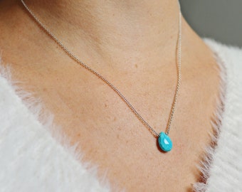Dornröschen Türkis Facettierte Tropfen Halskette an Sterling Silber oder Vermeil Feine Kette, Blau & Silber Halskette, Winzig Glitzer Halskette