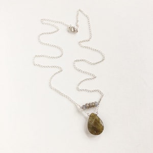 Faceted Labradorite Bar and Teardrop Sterling Silver Fine Chain Necklace // Blue, Green, Gray Sparkly Minimalist Layering Neutral Necklace image 5