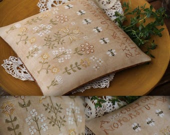 Bee Pasture / Cross stitch pattern / PDF