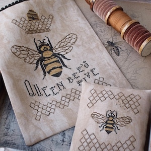 Queen Bee's Hive / Cross stitch pattern / PDF