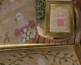 Easter Bird / Cross stitch pattern / PDF