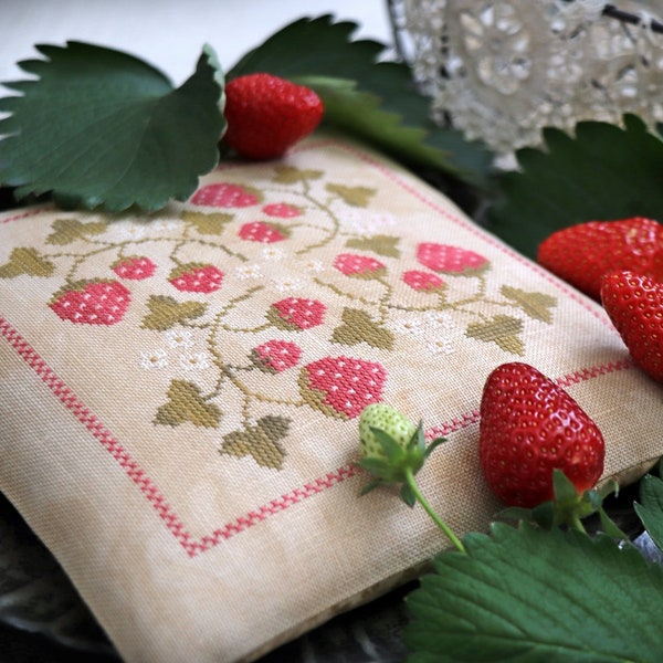 Strawberry Pincushion / Cross stitch pattern / PDF