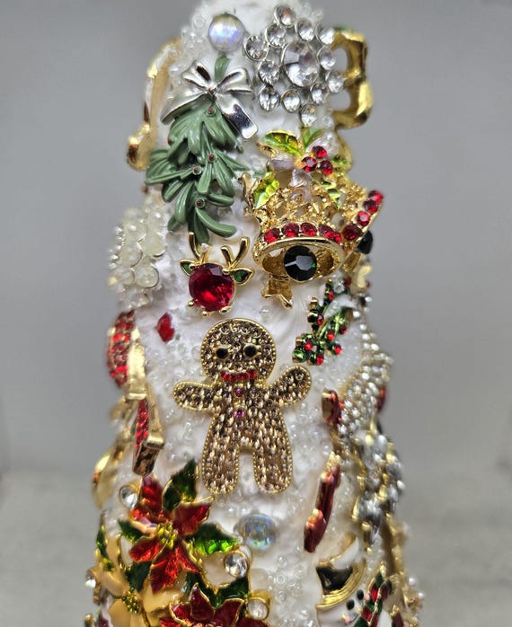Costume Jewelry Tabletop Christmas Tree