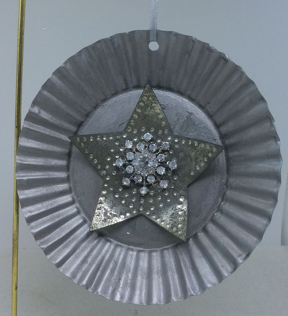 Tart Tin Ornament