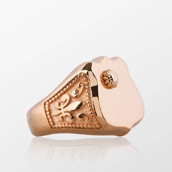 Fleur De Lis Ring Rose Signet Ring Signet Ring Women Gold Women Shield Ring Thin Rose Gold Ring Chevalier Ring Pinky Signet Ring