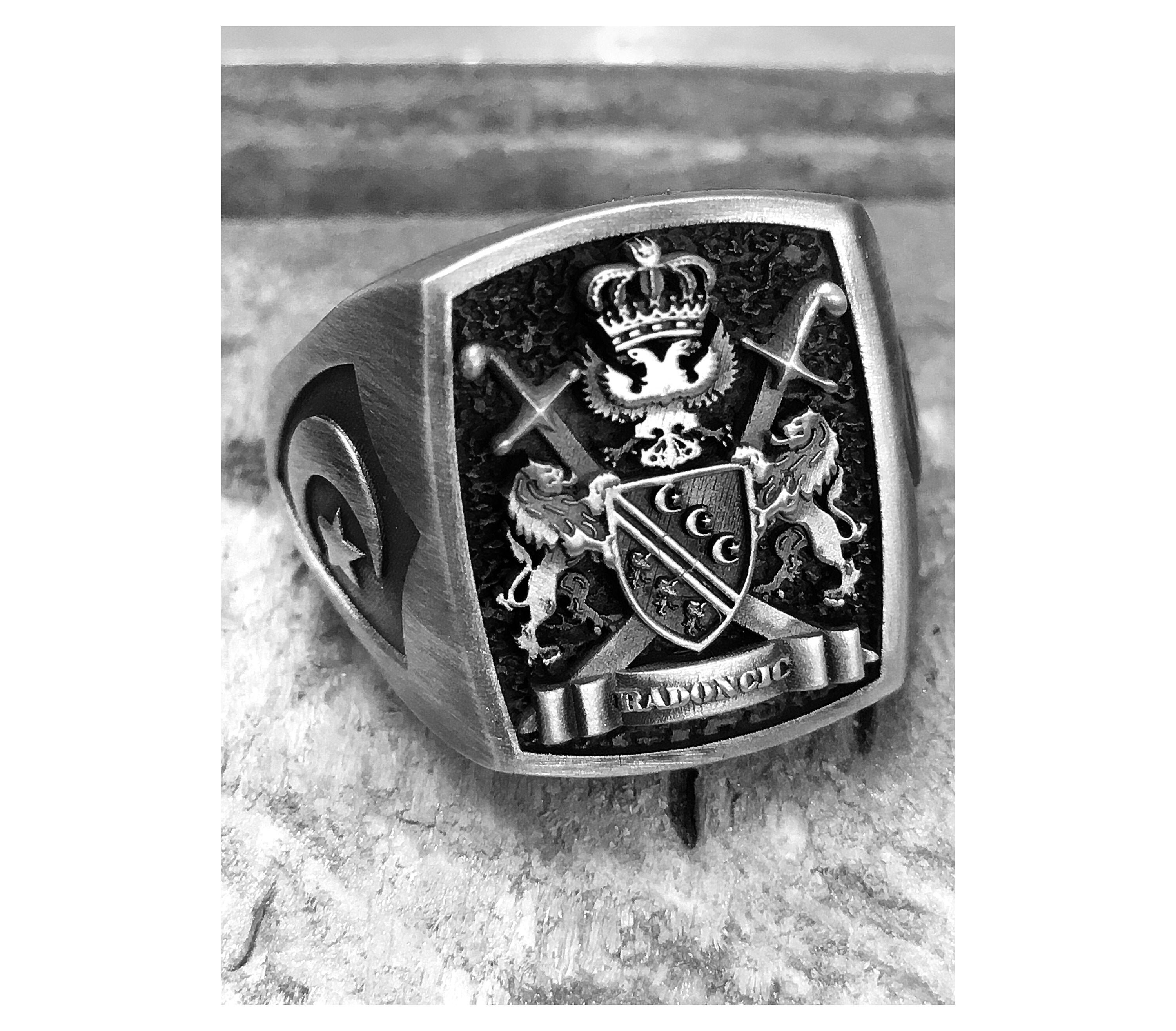 Custom Family Crest Coat of Arms Ring Personalized Etsy