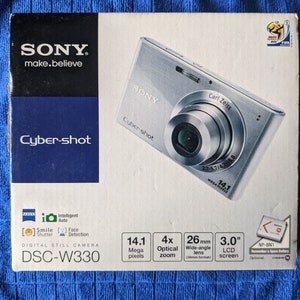 Sony Cyber-Shot Dsc-W330 Digital Camera 14.1 Mp Charger Battery Works Start-Up Disc