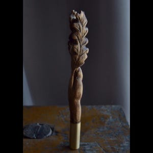 Hand-carved pen with oak leaves and acorn in a wooden box | Unique gift set | Deck decor