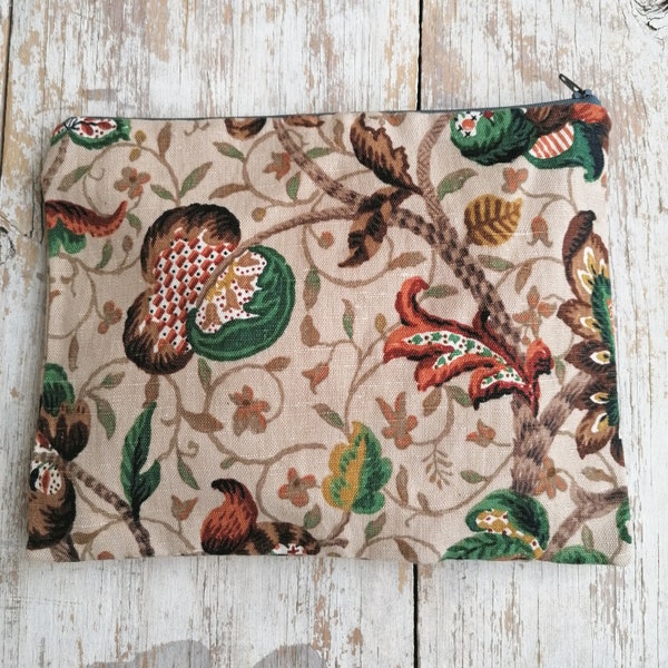 Large vintage floral neutral brown beige zip pouch / washbag / makeup bag / storage pouch