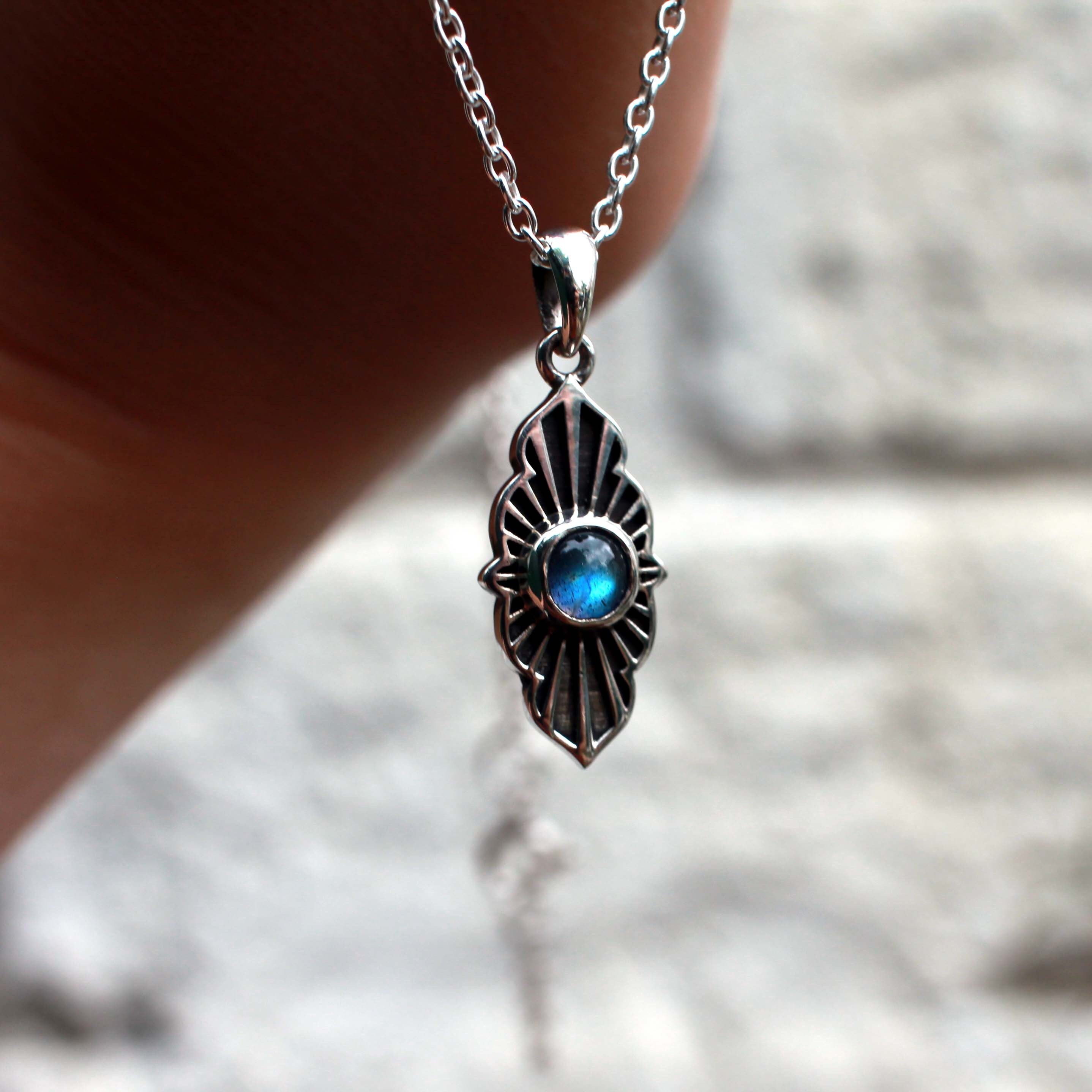 ネックレス・ペンダント LAZY DAWN crystal pendant necklace DAWN - Labradorite Pendant, Dainty Gemstone Necklace - Etsy