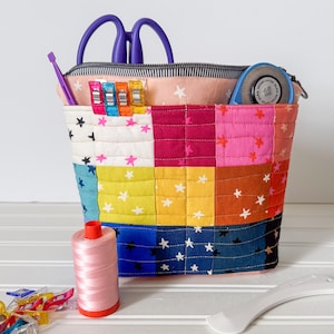 Design your own Agnes Divided Pouch,Quilt Retreat Bag,Tool Organizer,Zippered Bag,Craft Organizer,Multi Pocket Bag,Sewing Pouch,Custom Pouch