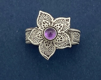 Amethyst Ring Sterling Silver Flower Ring with Amethyst Accent, Amethyst Gemstone Flower Jewelry Silver Ring, Amethyst Jewelry Floral Ring