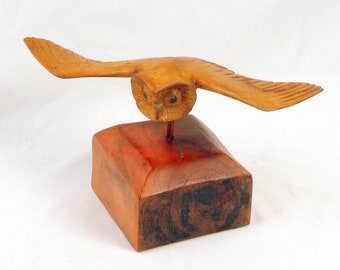 Owl on a pedestal - vintage - 30x15x15 cm - handmade from wood