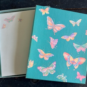 Vintage Hallmark Butterfly Stationery Set – 21 Sheets, 12 Envelopes, Boxed | Junk Journal | Vintage Paper and Ephemera