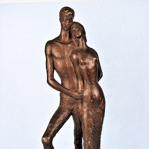 Vintage Austin Prod. Sculpture: Mid-Century Modern Lovers Statue