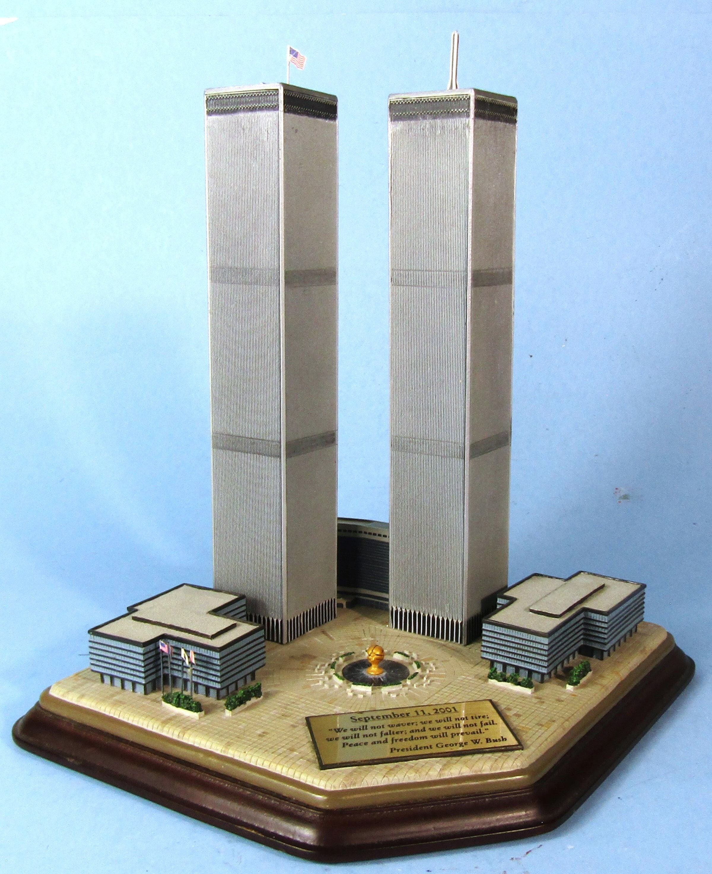 Danbury Mint Twin Towers Commemorative Sculpture NYC World Trade