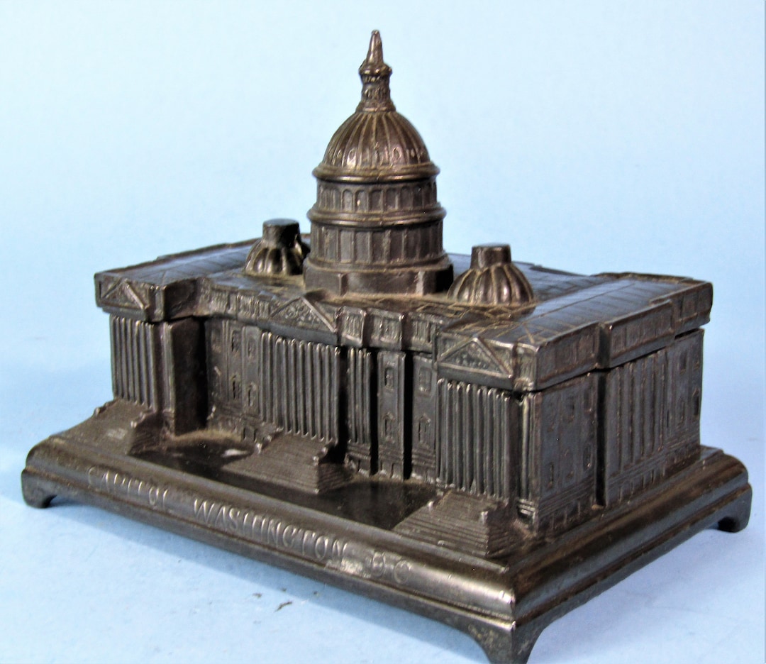 Jennings Brothers U.S. Capitol Building Jewelry Box Vintage Metal