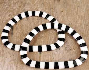 Striped acrylic D shaped bag handles: black & white craft supplies (seconds)