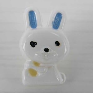 5 x Shank Baby Buttons Rabbit , ideal for children's wear, knitting, sewing, even cards.