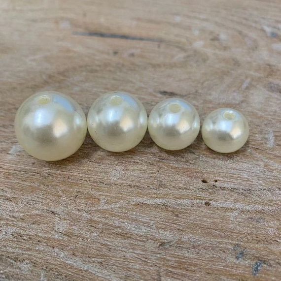 Cream Faux Pearls - 18 mm Fake Pearls