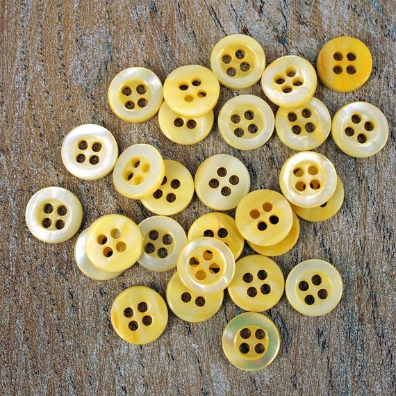 Heart Buttons, Crafts Card making, sewing and craft, 20 Pcs per colour BT20