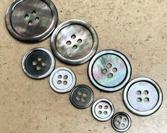 Grey mother of pearl buttons: natural shell, 4-hole - pack of 10