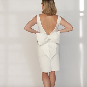Short wedding dress open back Beach wedding dress Backless bridal dress with big bow fitted wedding dress with open back