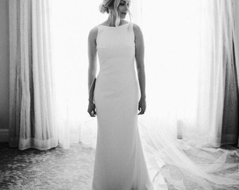 Crepe Backless Wedding Dress: Fitted Beach Bridal Gown