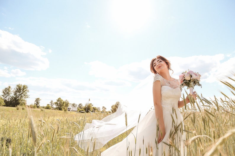Lace wedding dress White off wedding dress with air tulle skirt Long wedding dress