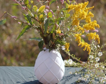 Spiral Trellis Egg Vase