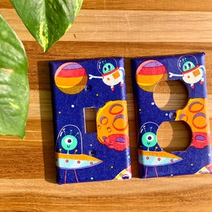 Raum Alien Astronaut Planeten Licht Schalter Platte Abdeckung Weltraum Schlafzimmer Dekor Kinder Rakete Schlafzimmer Dekor Alien Dekor Rakete Schlafzimmer Dekor