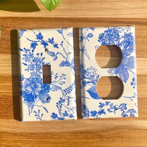 Cubierta para interruptor de luz con diseño floral en azul y blanco chinoiserie, regalo floral para propietarios, decoración floral para el hogar, cubierta de enchufe con estilo victoriano.
