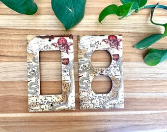 Placa de interruptor de luz con mapa pirata Tesoro pirata Decoración de dormitorio infantil de piratas Mapa de capitán Decoración de dormitorio infantil Decoración de dormitorio de niños Calavera