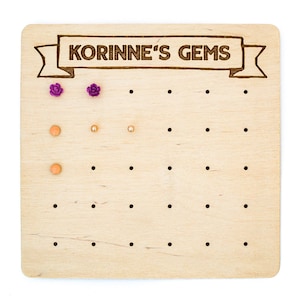 Ohrsteckerhalter mit Wunschname personalisierbar - Ohrstecker Organizer aus Holz - Ohrstecker Aufbewahrung - Geschenk mit Wunsch - Motiv