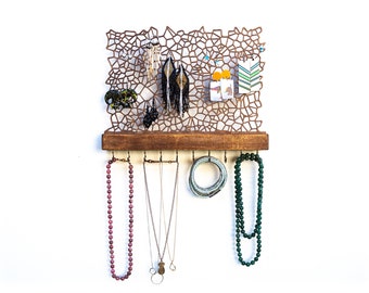 Soporte de joyería de madera hecho a mano para la pared - almacenamiento para pendientes collares pulseras - estante de joyería de montaje en pared con ganchos
