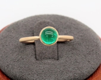 Emerald Gold Stacking Ring,Emerald Gemstone Gold Ring,May Birthstone Emerald Ring,Handmade Emerald Ring,Green Emerald 9ct Gold ring,UK