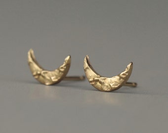 Solid Gold textured dainty moon stud earrings-lunar moon jewellery-gold moon studs-handmade gold moon studs-rose gold moon earrings-dainty