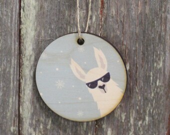 Cool Llama Alpaca White Furry Sunglasses Ornament Friendly Winter Christmas Décor Wood Circle Hanger Sign Keychain Gift Cute Unique