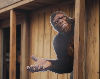 Printed Wood Bigfoot Peeking Sign • Funny Sasquatch Cabin Decor • Rustic Outdoor Wall Art