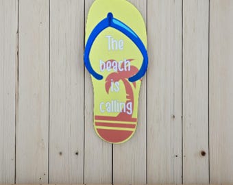 Weatherproof Woodgrain PVC Flip Flop Sign: Coastal Decor, Beach House Art