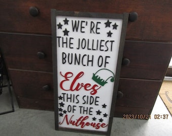 Jolly Elves Nuthouse Jolliest Bunch Raised Text Sign Merry Christmas Wood Decoration Winter 3D Red Green Framed Seasonal Primitive