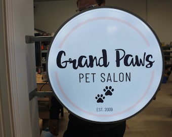 Custom Outdoor Pet Salon Paws Round Led Light Blade Sign Wall or Ceiling Mounted Circle Light Sign Store Front Commerical Signage Logo
