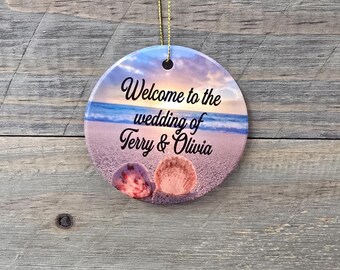 Beach Wedding Welcome Ornament – Personalized Ceramic Favor with Seashells