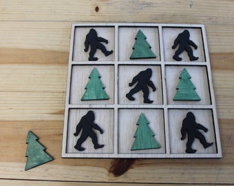 Handmade Tic Tac Toe Bigfoot Sasquatch Cabin Woods Stained Camping Cabin game Wooden Lodge Vacation Family game boardgame Laser cut engraved