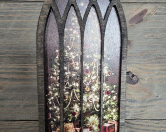 Christmas Tree Decorative Wood Sign: Printed on wood with raised 3D border