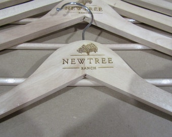 Custom Clothes Hanger Engraved Hard Wood Use Your Logo Customization Business Logo Personalized Emblem Store Fashion Commerical Tree Ranch