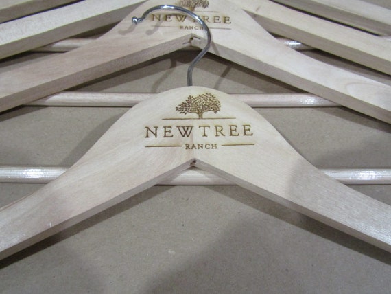 Custom Clothes Hanger Engraved Hard Wood Use Your Logo Customization Business Logo Personalized Emblem Store Fashion Commerical Tree Ranch