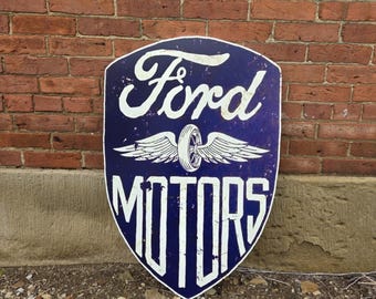 Ford Motors Flying Wheel Car Motor Shield Classic Car Vintage Retro Man Cave Garage Car Collector Car Show Automotive
